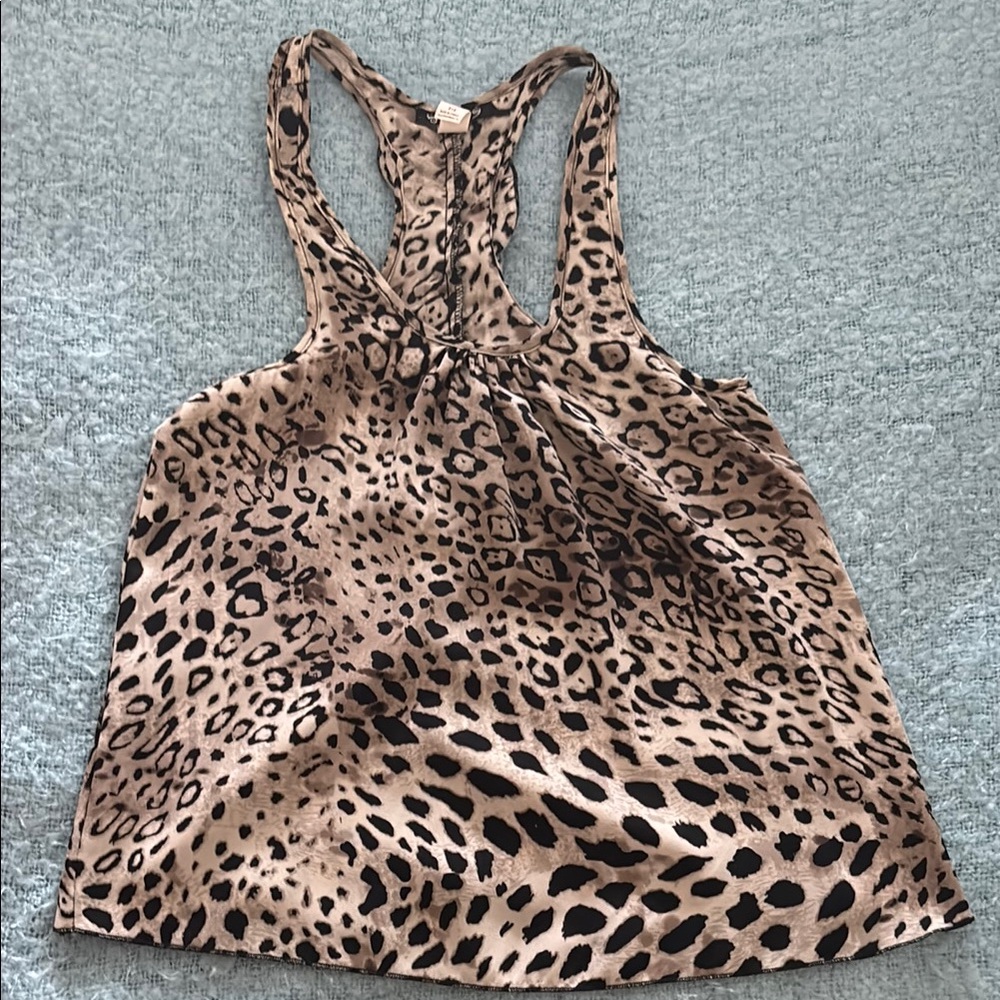 Chic Leopard Print Tank Top